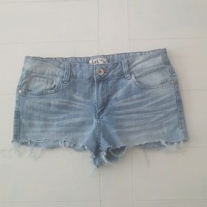 L.E.I. jean shorts